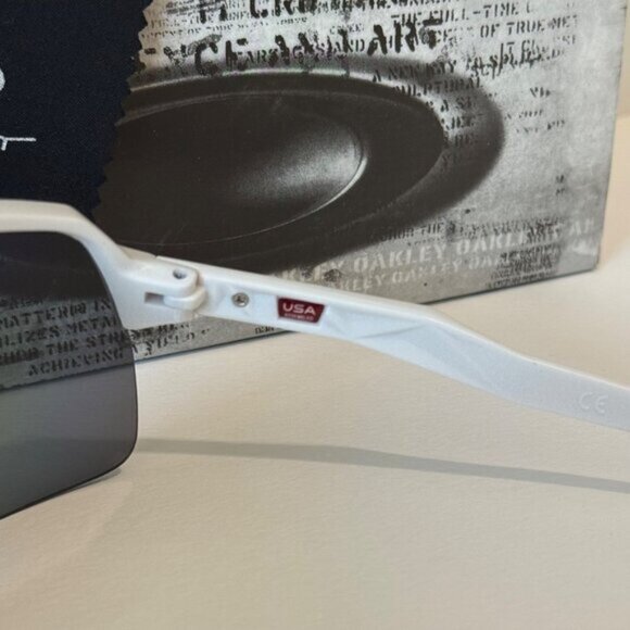 NEW (OO9463) Oakley Sutro Lite PRIZM Polarized White Frame - Picture 10 of 11
